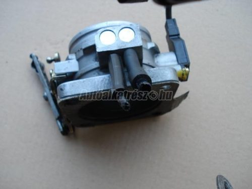 MERCEDES-BENZ 190 - 0011409053 - fojtószelep ház