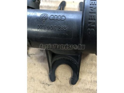 VOLKSWAGEN GOLF III - 1997 - 023906283  - vákuumpumpa