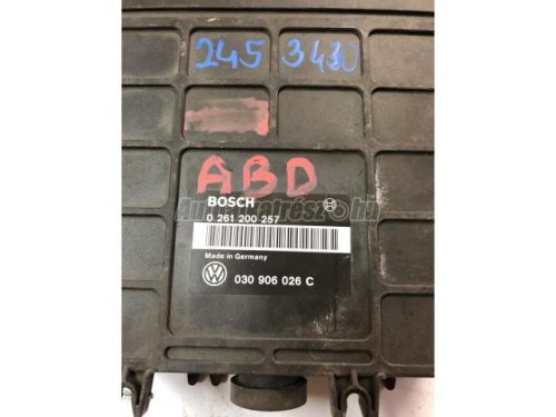 VOLKSWAGEN GOLF III - 1994 - 0261200257 - motor vezérlőegység