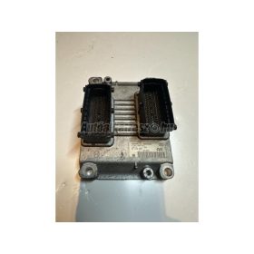 OPEL CORSA C - 2007 - 0261207421 - motorvezérlő