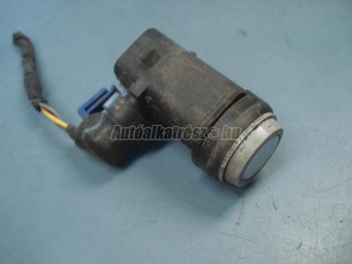MERCEDES-BENZ C-OSZTÁLY - 2004 - 0263003167 - tolatóradar