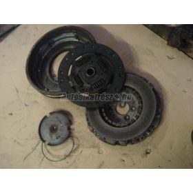 VOLKSWAGEN GOLF IV - 1999 - 027105273D - kuplung szett