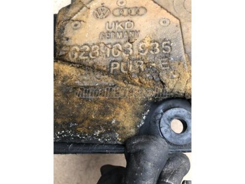 AUDI 80 - 1993 - 028103935 - felső motorburkolat