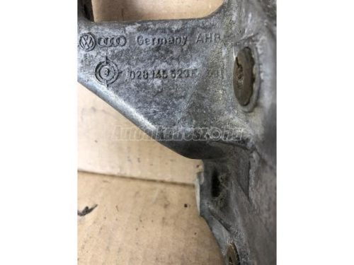 VOLKSWAGEN GOLF III - 1996 - 028145523E - szervó szivattyú tartóbak