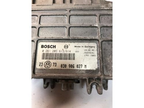 VOLKSWAGEN GOLF III - 1995 - 030906027T, 030906027M - motor vezérlőegység
