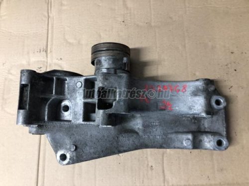 VOLKSWAGEN POLO III - 1995 - 032145169G - generátor tartóbak