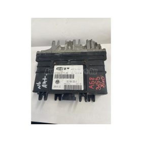  VOLKSWAGEN POLO III - 1995 - 032906030A - motorvezérlő elektronika