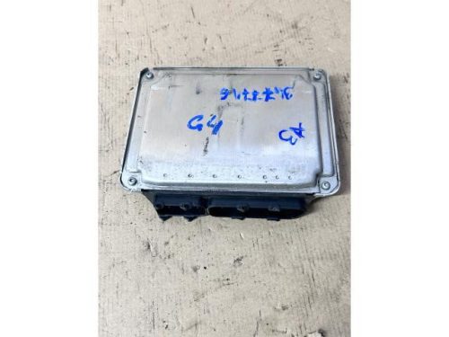 VOLKSWAGEN GOLF IV - 1999 - 036906032G, 0261207190 - motorvezérlő elektronika
