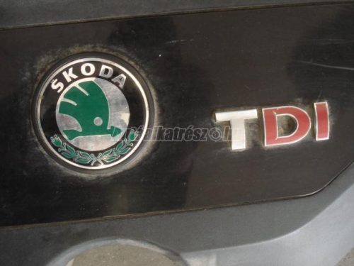 SKODA FABIA - 2004 - 038103925AG - motorburkolat