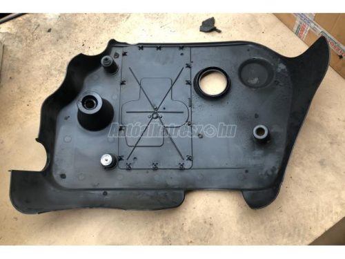 AUDI A4 - 1999 - 038103925AP - motorburkolat