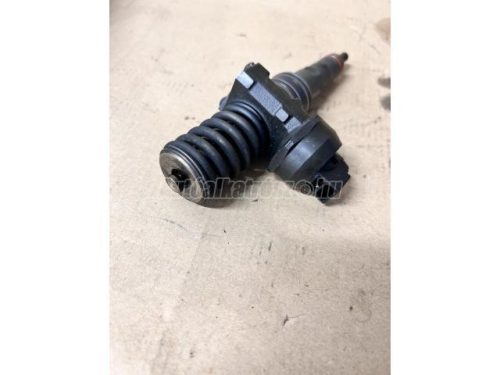 VOLKSWAGEN PASSAT - 2003 - 038130073BC - adagoló-fúvóka egység (PDE)