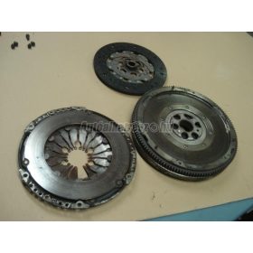 VOLKSWAGEN GOLF IV - 038141025D - kuplungszett