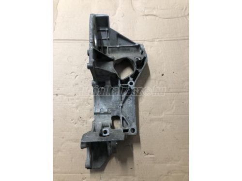VOLKSWAGEN GOLF IV - 2000 - 038903143A - generátor tartóbak