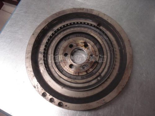 VOLKSWAGEN POLO - 03D105333 - lendkerék