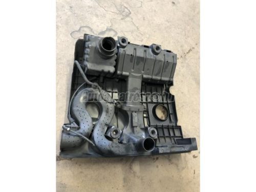 VOLKSWAGEN POLO IV - 2003 - 03E129607 - levegőszűrő ház + felső motorburkolattal egyben