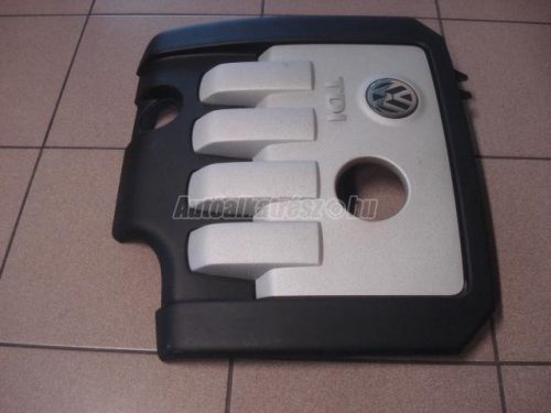 VOLKSWAGEN GOLF V - 2007 - 03G103925BF - motorburkolat