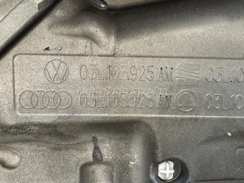 VOLKSWAGEN TIGUAN - 2010 - 03L103925AM - motorburkolat