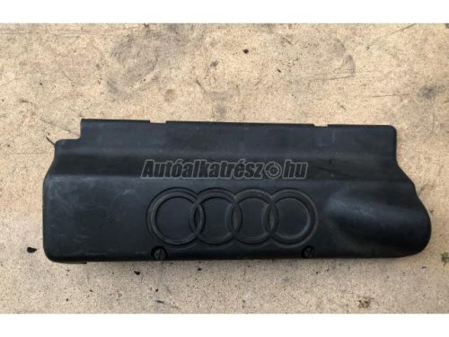 AUDI A4 - 1995 - 050103935 - motorburkolat
