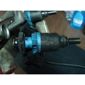   VOLKSWAGEN PASSAT V - 1999 - 058133551F - befecskendező szelep