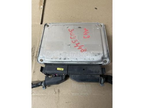 AUDI A3 - 2001 - 06A906032EF,  0261207533 - motorvezérlő elektronika