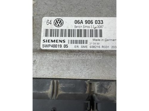 VOLKSWAGEN GOLF IV - 2000 - 06A906033 - motorvezérlés elektronika
