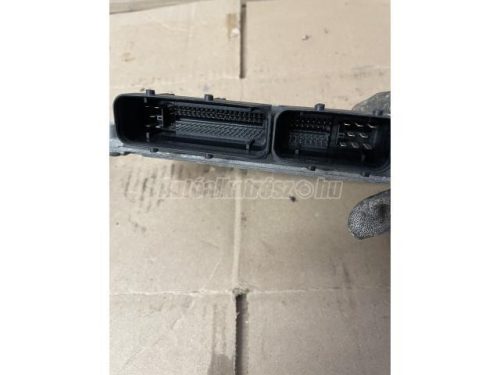VOLKSWAGEN GOLF IV - 2000 - 06A906033 - motorvezérlés elektronika