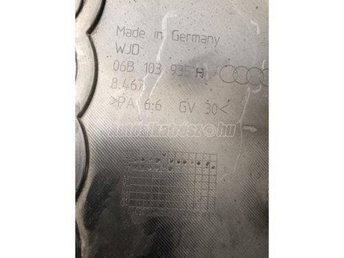 AUDI A4 - 1996 - 06B103935H - motorburkolat