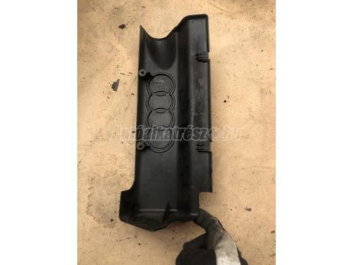 AUDI A4 - 1996 - 06B103935 - motorburkolat
