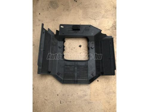 AUDI A6 - 1996 - 078103935B - felső motorburkolat