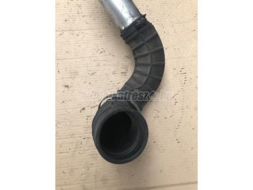 VOLVO V70 - 2006 - 08634143 - turbócső