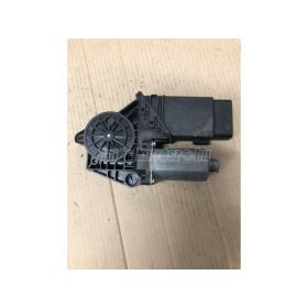  VOLKSWAGEN PASSAT V - 2000 - 105414301, 0130821695 - ablakemelő motor
