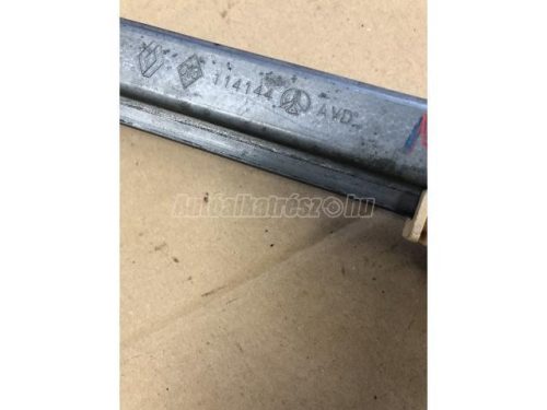 RENAULT MEGANE - 1999 - 114144, 400468T3 - ablakemelő
