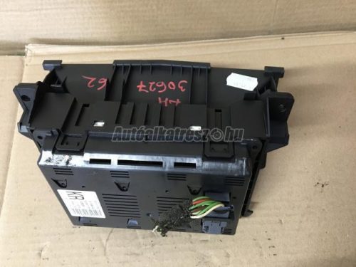 többfunkciós kijelző