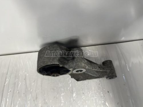 OPEL ASTRA H - 2012 - 13125635JH - váltó tartóbak