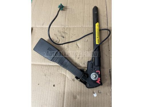 biztonsági öv feszítő