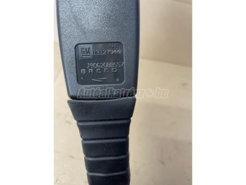 biztonsági öv feszítő