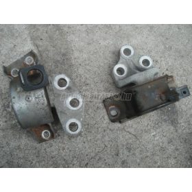 OPEL CORSA D - 2007 - 13130741 - motortartó bak
