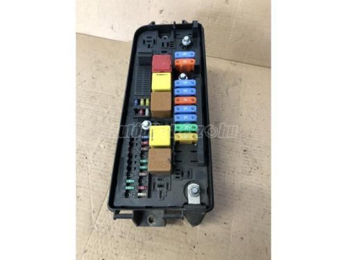 OPEL VECTRA C - 2005 - 13144711US - biztosíték doboz