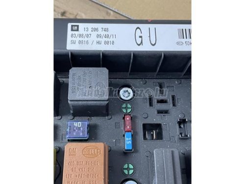 OPEL ASTRA H - 2007 - 13206748GU - biztosíték doboz