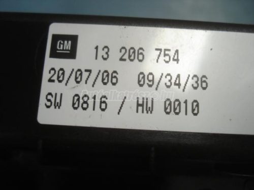 OPEL ASTRA H - 2007 - 13206754HB - biztosíték panel
