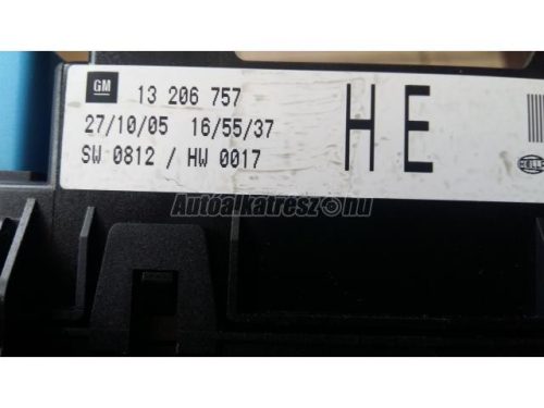 OPEL ASTRA H - 2007 - 13206757 - biztosítéktábla
