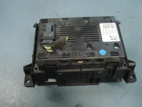 többfunkciós kijelző