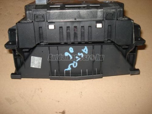 többfunkciós kijelző