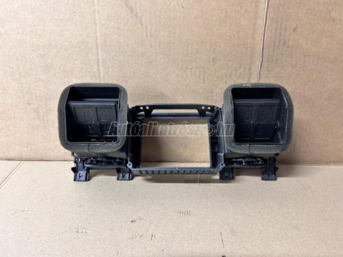 középső szellőzőrács