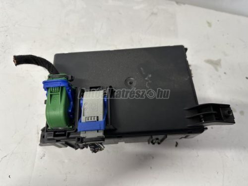 OPEL CORSA D - 2008 - 13308949 - biztosíték doboz