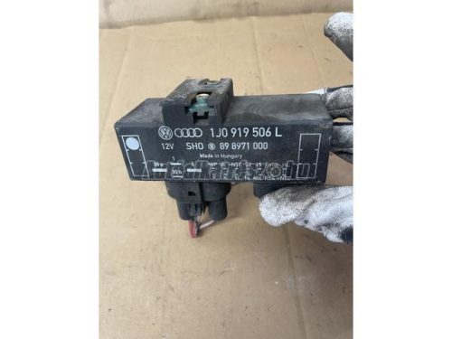 Vezérlőegység, elektromos ventillátor (motorhűtés)