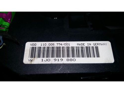 VOLKSWAGEN GOLF IV - 2001 - 1J0919880 - km óra