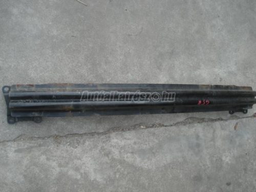 VOLKSWAGEN GOLF V - 2006/04 - 1K0807305 - lökhárító merevítő