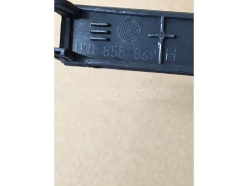 VOLKSWAGEN GOLF V - 2005 - 1K0858069H - rádió keret