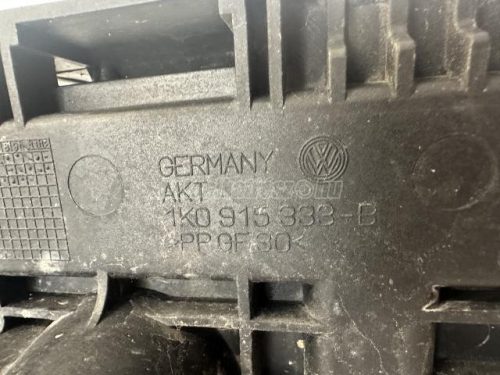 VOLKSWAGEN TOURAN - 1K0915333B - akkumulátor tartó